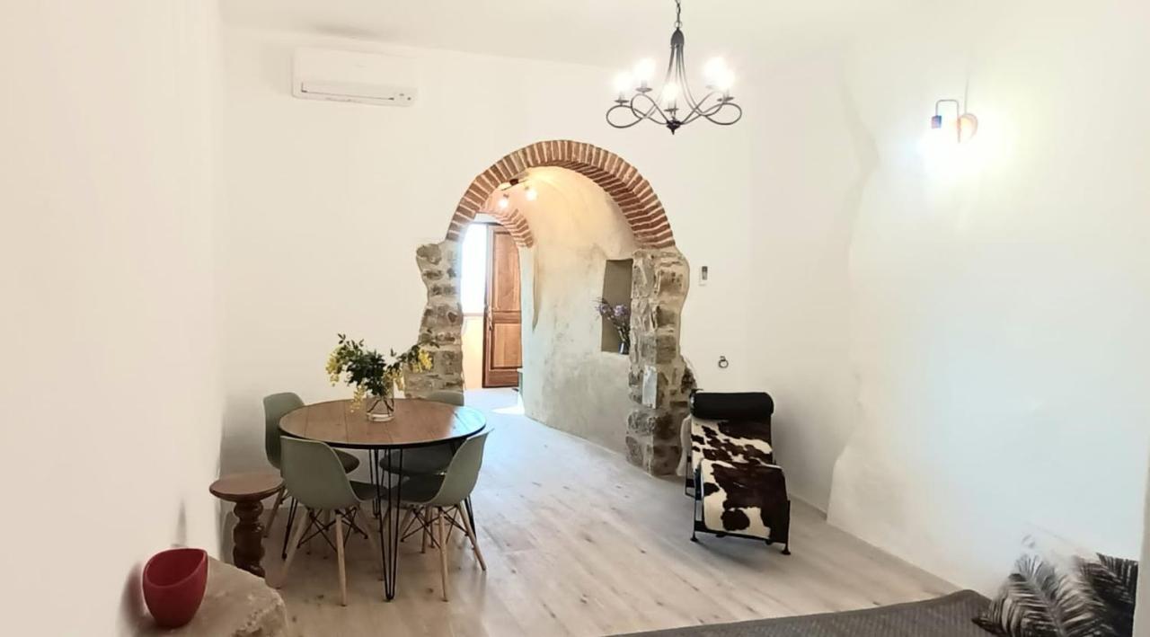 Apartment Casa Angolo Cantina Nel Castello Montegiovi